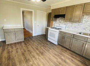 300 Maple Ave FLOOR 2, Barrington, RI 02806