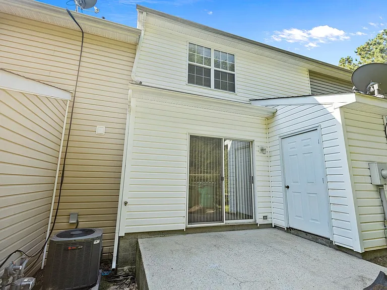 670 Emerald Cove Dr — Photo 31