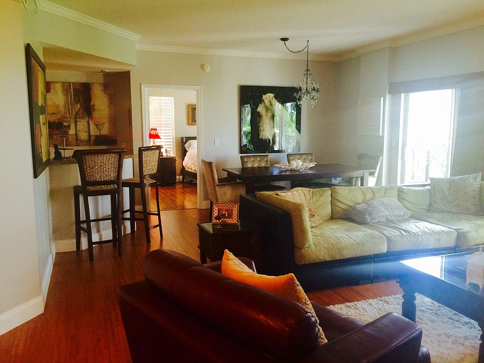 LIVING DINING AREAS