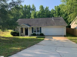 104 Greenleaf Dr, Greer, SC 29651