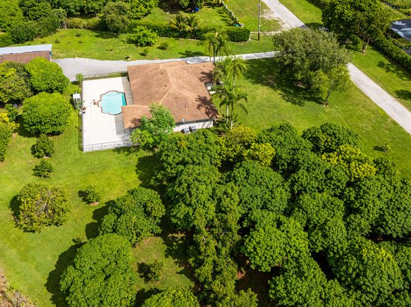 16300 Aladdin Blvd, Miami, FL 33187