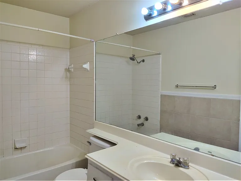 13312 Chasewood Cv — Photo 15