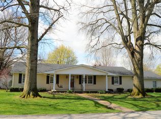 128 Bayberry Rd, Versailles, KY 40383