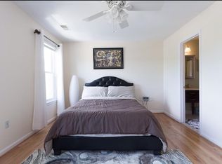 746 S Granada St, Arlington, VA 22204
