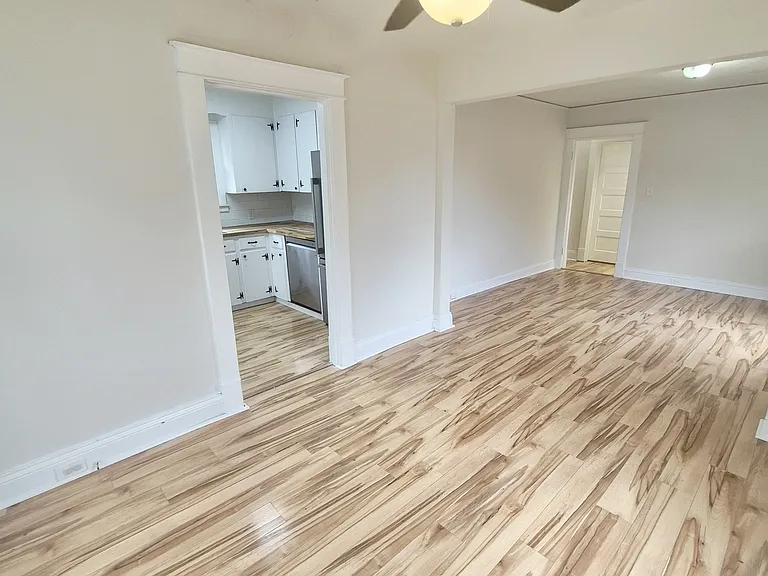 110 Phelps Rd #B — Photo 3