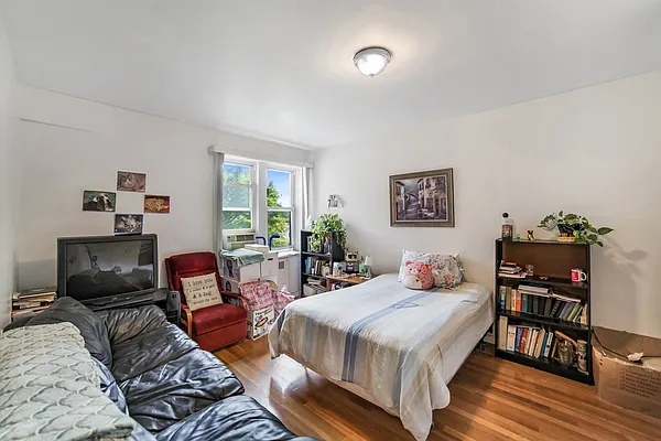 Sold by NextDoor Realty | media 2