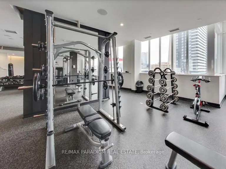 250 Wellington St W #228 — Photo 21