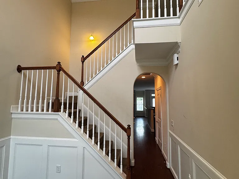 1252 United Ct — Photo 6