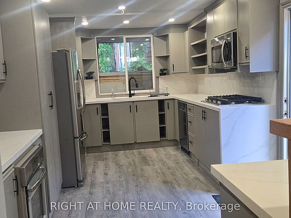 3rd image of 258 Howland Ave