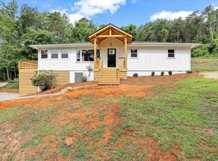 2200 Rainbow Lake Rd, Inman, SC 29349