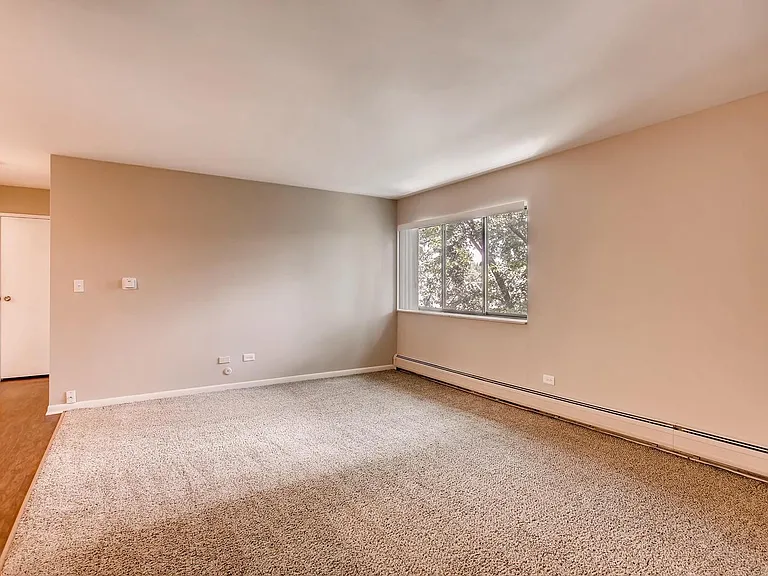 Maple Park Apartments — Photo 4