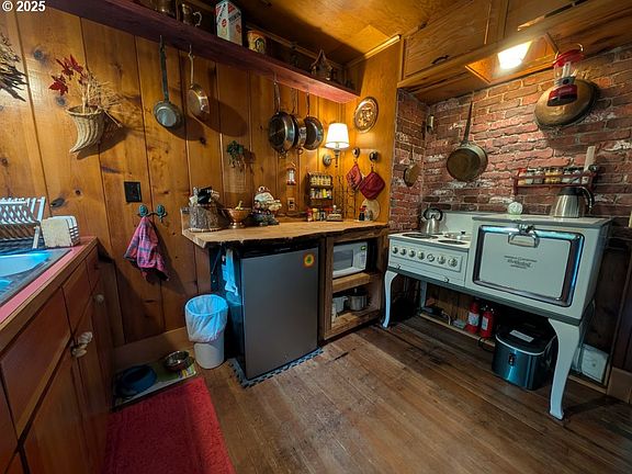 18th image of this home