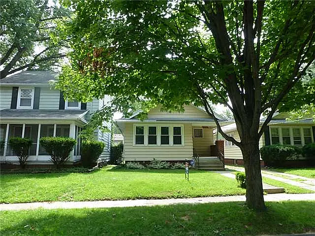 1731 Talbot St photo 1