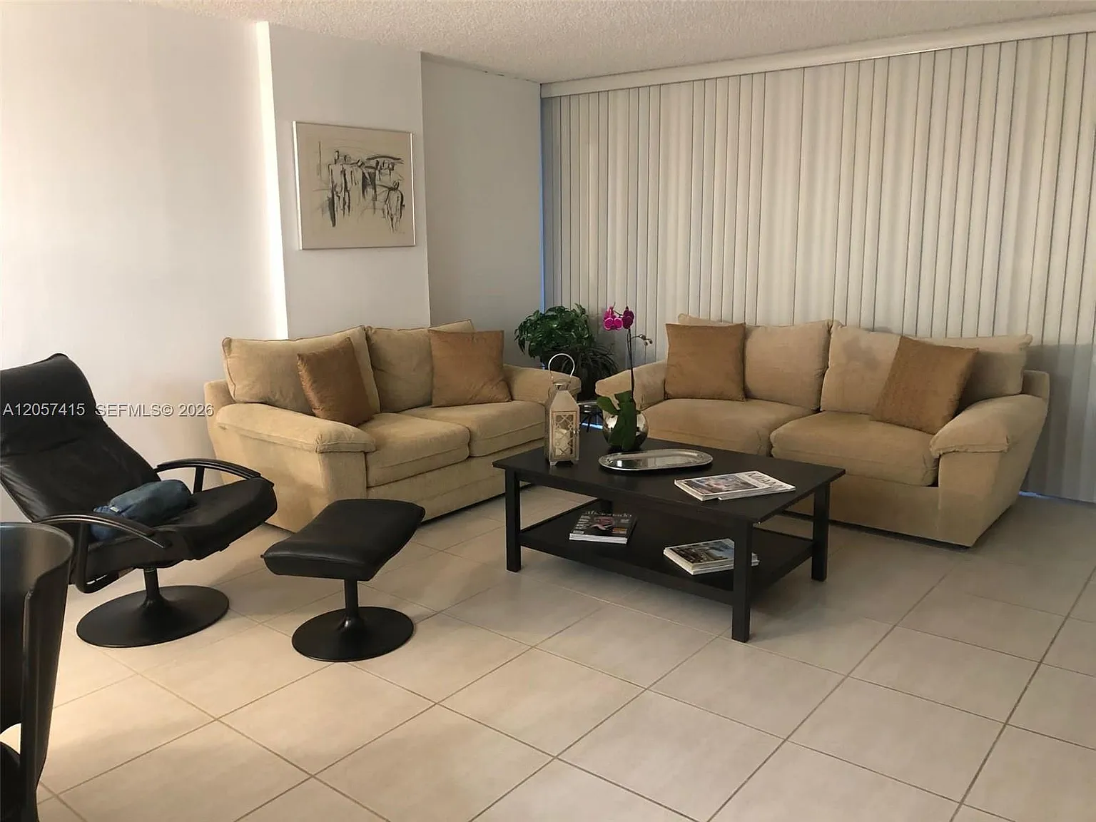 Brickell Place Condo — Photo 2