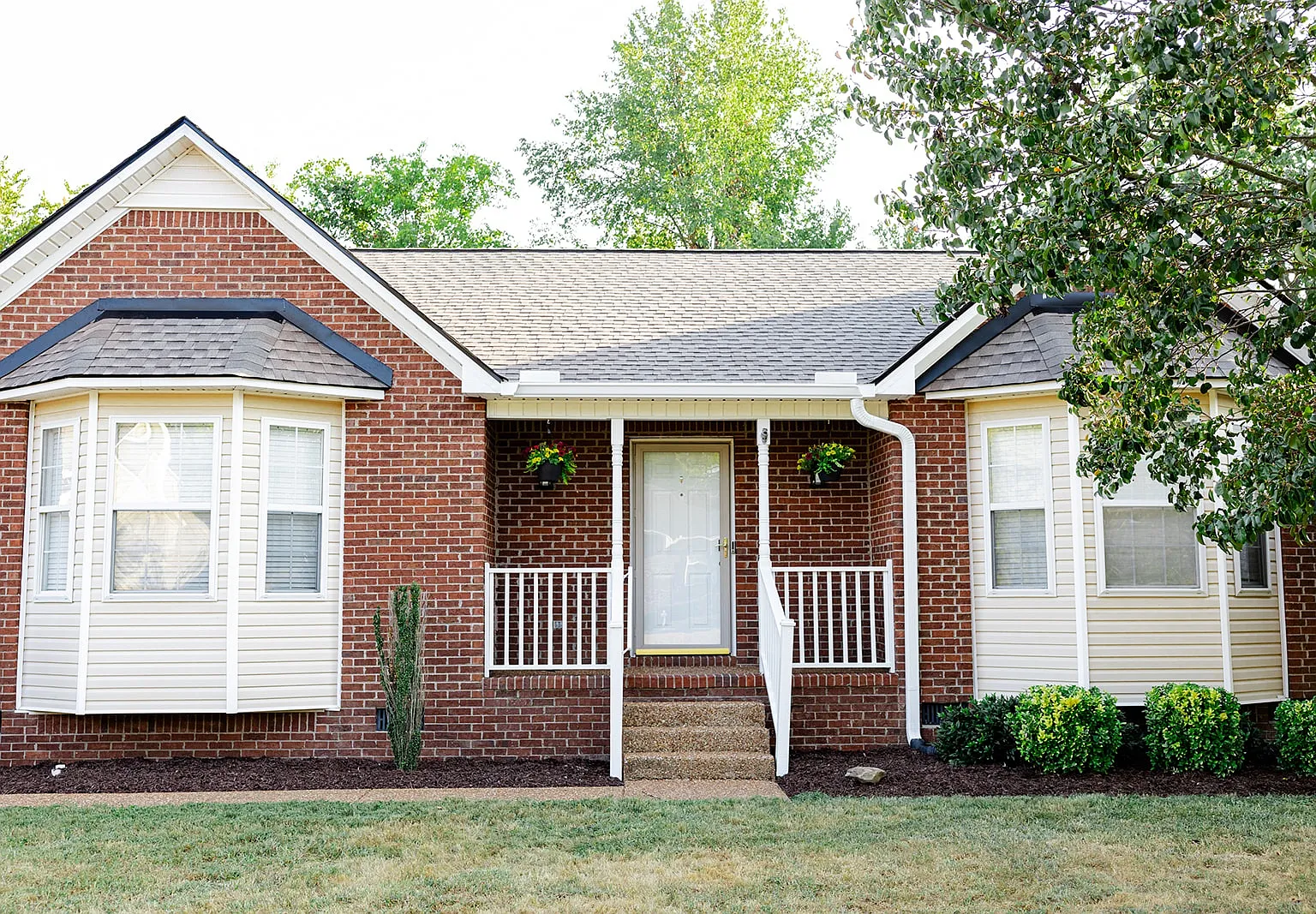 3 bed, 1405 sqft, $2,200 — Photo 3