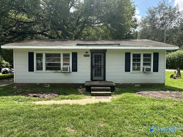 1186 Old Gurley Rd NE, Huntsville, AL 35811