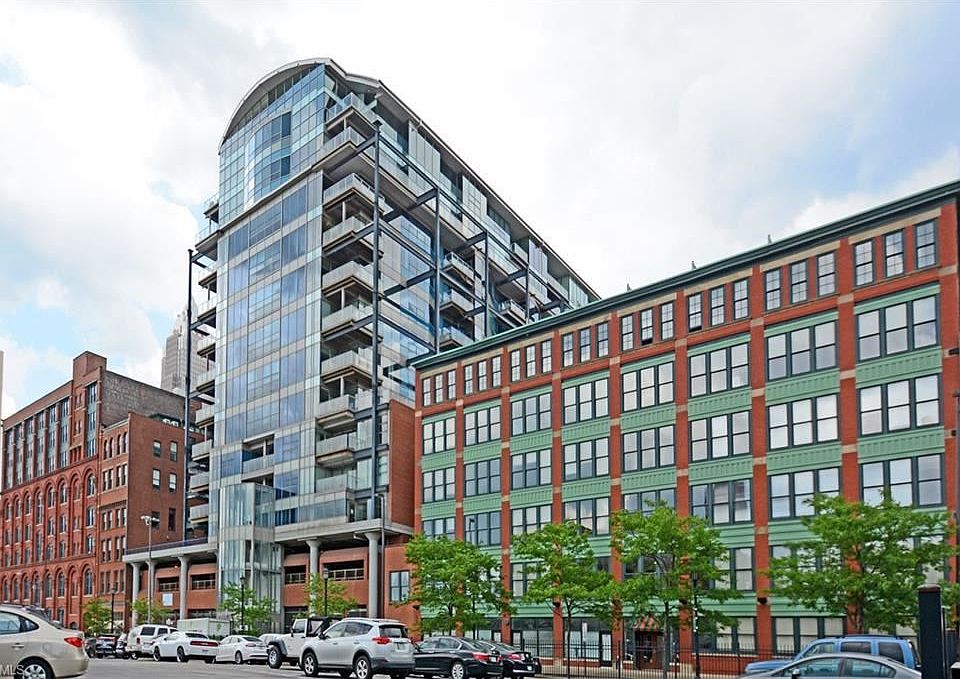 1st image of 701 W Lakeside Ave APT 1007