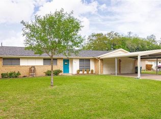 703 Chukar Dr, Victoria, TX 77905