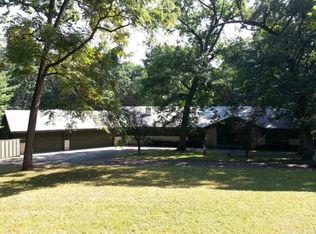 17130 Hickory Hills Rd, Sterling, IL 61081