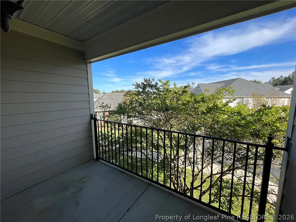 2 bed, 2.0 bath, 1420 sqft, $1,600 — Photo 3