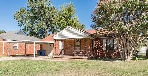2727 E 3rd St Photo 1 2727 E 3rd St Photo 1