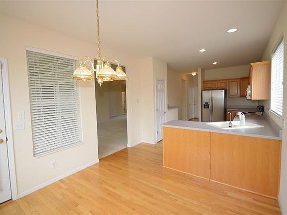 3rd image of 8119 Jeannes Creek Ln