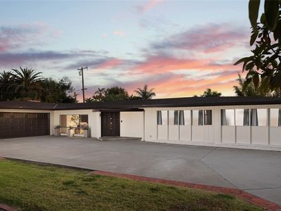 1024 SE Skyline Dr, Santa Ana, CA, 92705