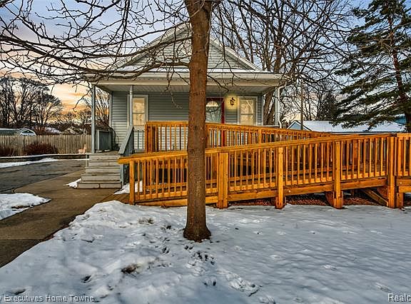4th image of 1713 Lyon St