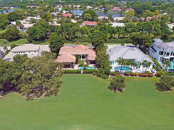 Home For Sale In Boca Grove