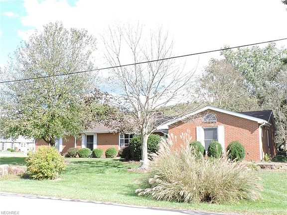 3rd image of 106 Wyandotte Dr