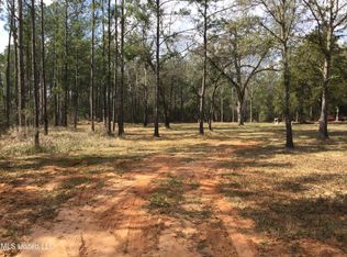 1246 Geiger Rd, Lucedale, MS 39452