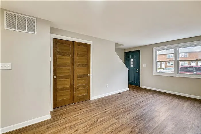2 bed, 864 sqft, $2,000 — Photo 3