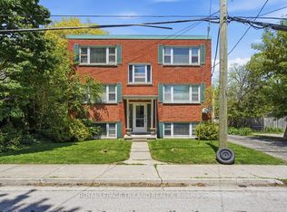 30 McClary Ave #8, London, ON N6C1P7