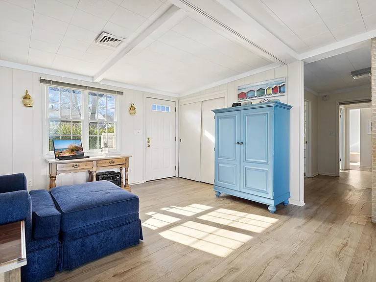 1414 Shore Dr — Photo 6