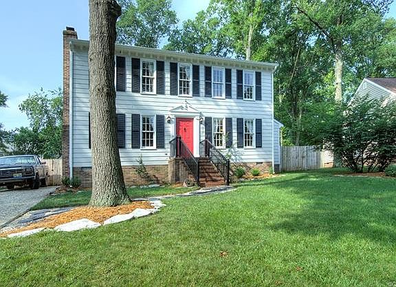 3rd image of 4705 Croft Cir