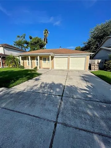 7 Cabernet Dr — Photo 2