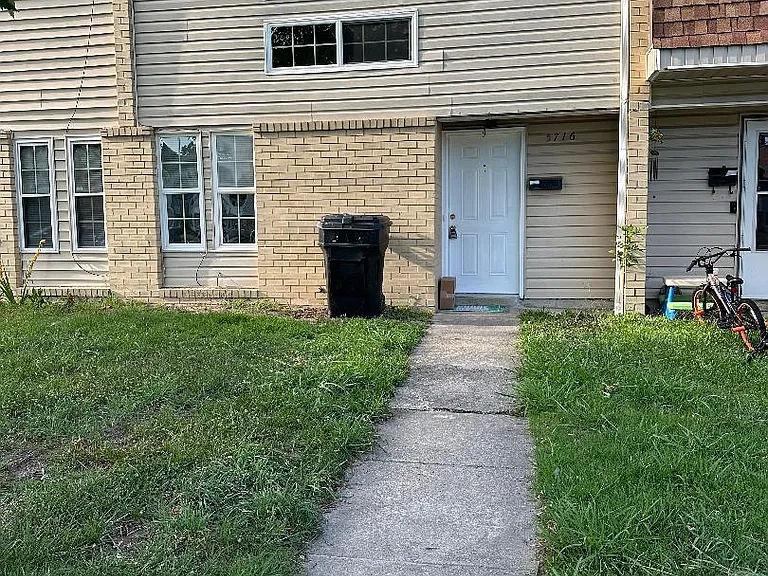 5716 Morningside Ct — Photo 2