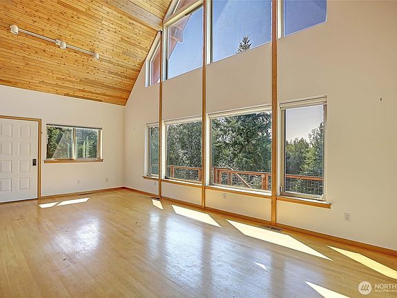 5th image of 3441 Woodcrest Lane
