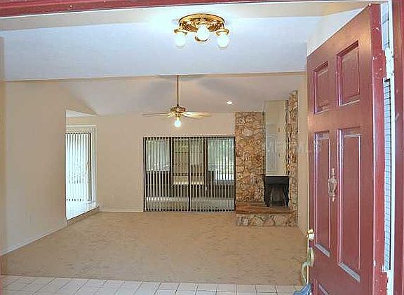 3rd image of 1827 Colleen Dr