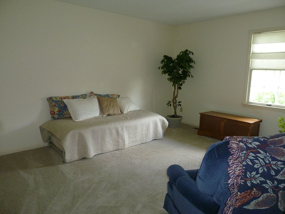 1st image of 23 Olde Orchard Dr