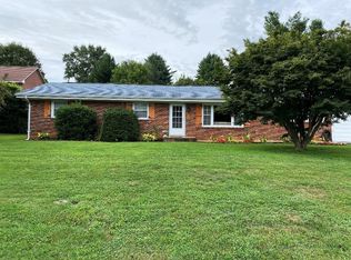 172 Ridgeland Dr, Johnson City, TN 37601
