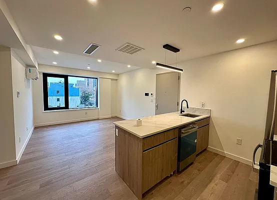 Rented by JB Mac Real Estate Inc. | media 2