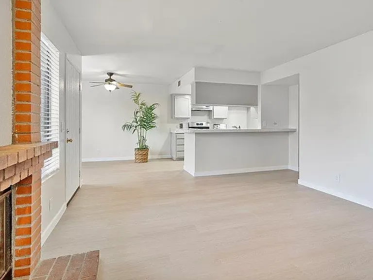 6055 Estelle St #7 — Photo 13