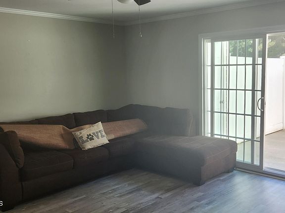 3rd image of 2913 Lee Ct #A