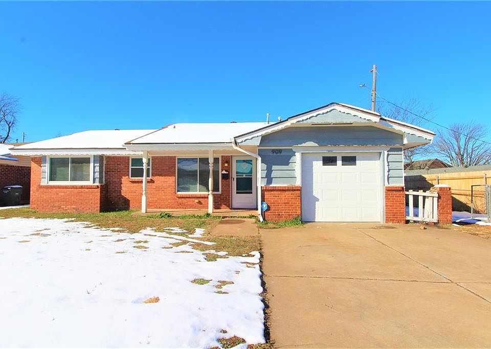 1st image of 909 Fontana Ln