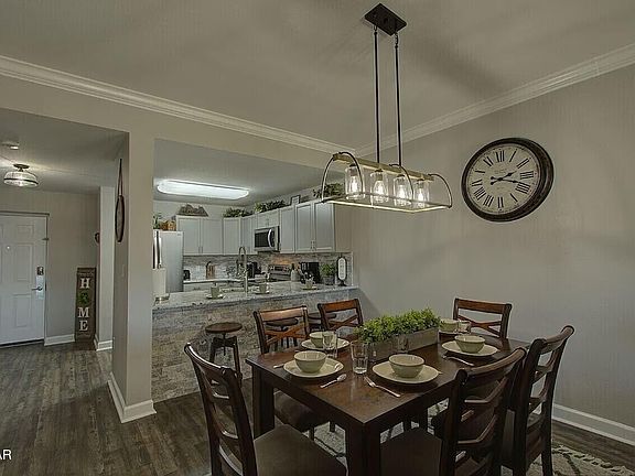 5th image of 124 Plaza Dr #1102