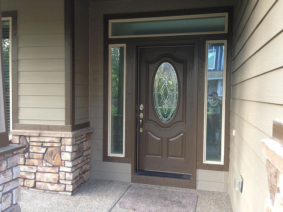 1st image of 3706 NE 104th Cir