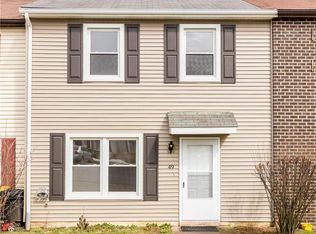 49 Eisenhower Cir, Whitehall, PA 18052