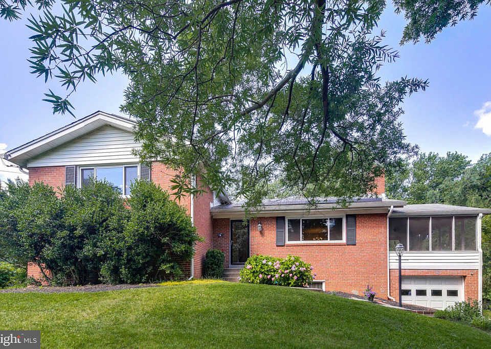 1st image of 14509 Dowling Dr
