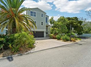 6330 Laguna Dr, Longboat Key, FL 34228